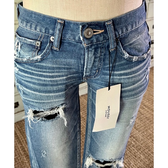 Moussy Isko Distressed Jeans 25 - Picture 4 of 11